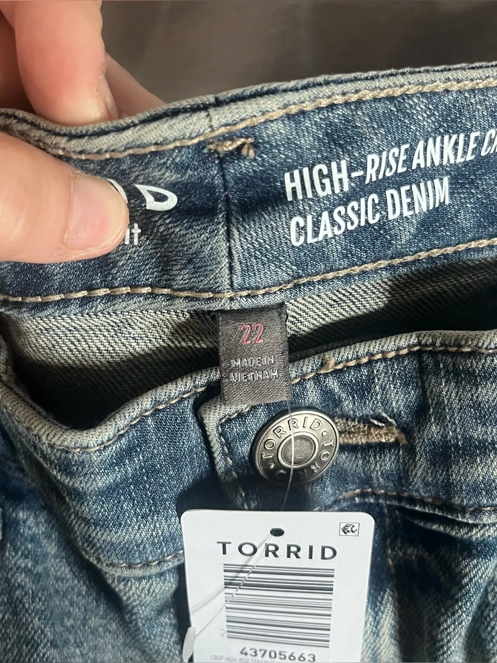 NWT Torrid Women SZ 22 Blue High Rise Ankle Crop Jeans Casual Comfort - Picture 5 of 10